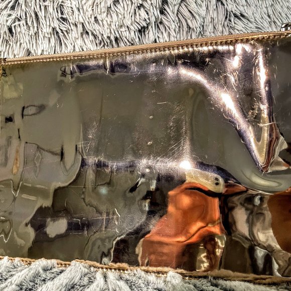 GUC - COACH ROSE GOLD SHINY WRISTLET - Picture 4 of 6